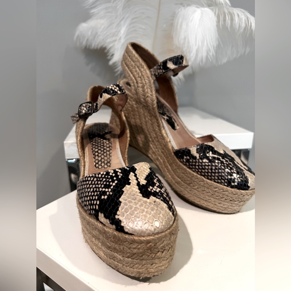 Delman size 6,5